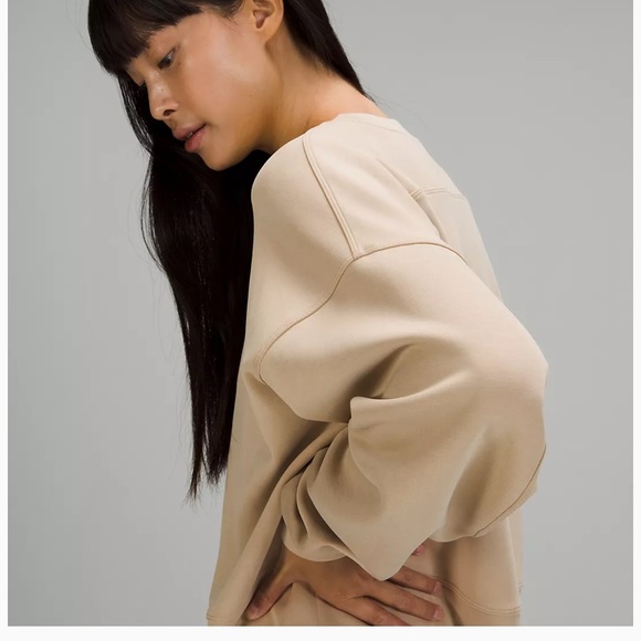 LULULEMON PERFECTLY OVERSIZED CROPPED CREW-TRENCH - Picture 9 of 13